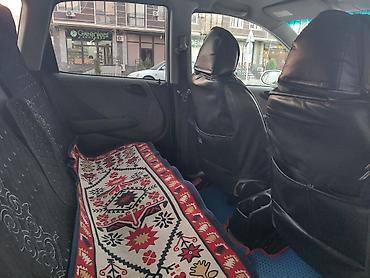 Honda: Honda Fit: 2002 г., Хэтчбэк — 4