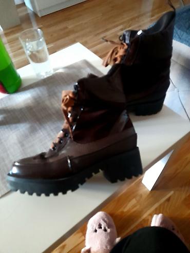 Gležnjače: Gležnjače, Aldo, 40 — 6