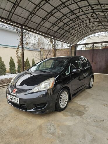 Унаа сатуу: Honda Fit: 2011 г., 1.5 л, Автомат, Бензин, Хетчбек