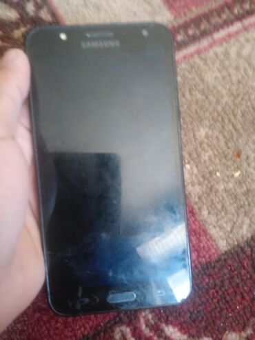 телефон самсунг новый: Samsung j7 galaksi цена 4000 сом байланыш номери