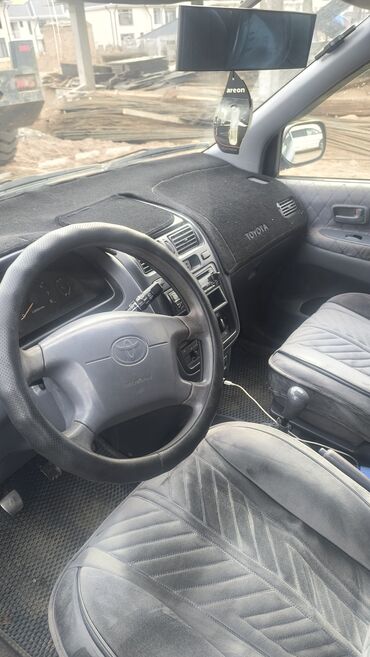 Toyota: Toyota Picnic: 1998 г., 2 л, Механика, Бензин, Универсал — 6