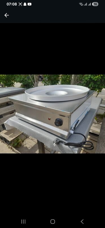 Soyuducu vitrinləri: Məhsul: Peçenye–şirniyyat üçün soyuduculu vitrinlər Təsvir: - — 12