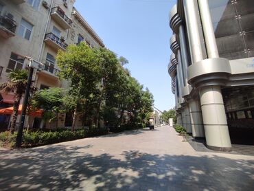 Günlük kirayə mənzillər: 2 otaqlı, Nəsimi r. r-nu — 11