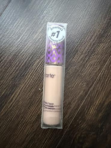 Şəxsi əşyalar: Tarte Shape Tape Concealer New arzum beautyden alinib yenidir — 1