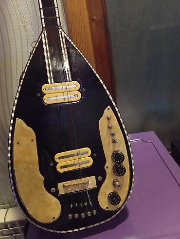 elektron saz: Elektrikləşdirilmiş saz – unikal hibrid musiqi aləti - Korpus: armud — 2