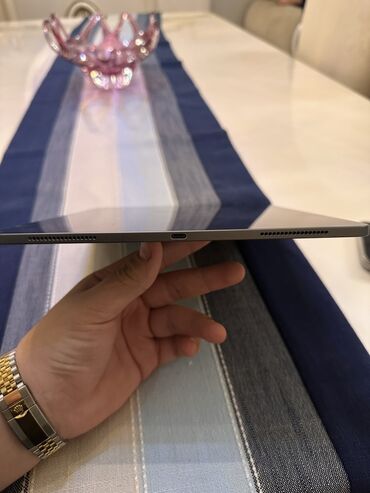 Masaüstü kompüterlər və iş stansiyaları: Apple iPad Pro, 12,9", 512 GB