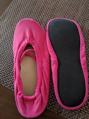 roze boje: Ballet shoes, Size - 34