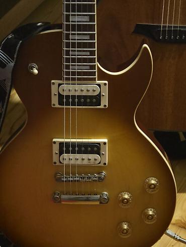 rock gitara: Cort cr-300 Aktiv EMG maqnitleridi hec bir problemi yoxdur, isteyen — 1