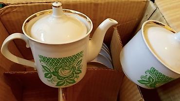 Наборы посуды: Новые чайные сервизы Дулёво в изумрудном и красном цветах. Сервизы не — 6