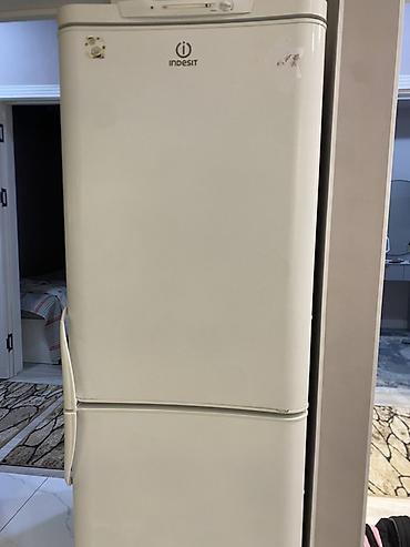 цифровой ретро радио: Холодильник Indesit, Б/у, Двухкамерный, 35 * 170 * — 1