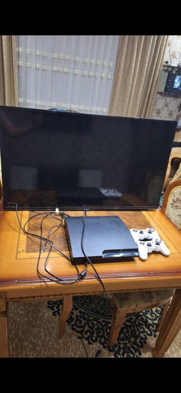 playstation 3 islenmis: İdeal vəziyyətdədir. Donması qizmasi yoxdur. 107 ekran samsung nazik