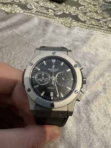 Şəxsi əşyalar: İşlənmiş, Qol saatı, Hublot, rəng - Boz