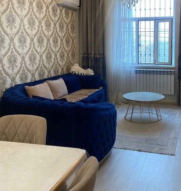 Qida məhsulları: Künc divan, Yeni, Açılmayan, Çatdırılma yoxdur