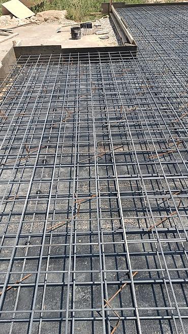 Metal məhsulları: Dəmir-beton döşəmə üçün armatur karkası – peşəkar montajvə styaşka — 2