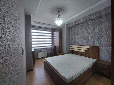 Duş kabinaları, arakəsmələr: Arakəsmə, Künc üçün — 10