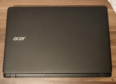 islenmis notebook: Acer Noutbuk.Real alıcıya endirim olacaq.İstəyən əlaqə saxlasın
