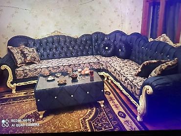kohnə divan: Klassik Divan satılır 400₼. Yaxşı vəziyyətdədir.Ölçü 3/2. Ünvan Köhnə — 1