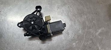 bosch sauber: MOTORIC PODIZACA STAKLA ZA SEAT LEON - 5Q0959801B | Motoric podizaca — 2