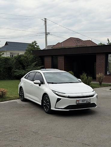 corolla 2022: Toyota Corolla: 2026 г., 1.8 л, Вариатор, Гибрид, Седан — 1