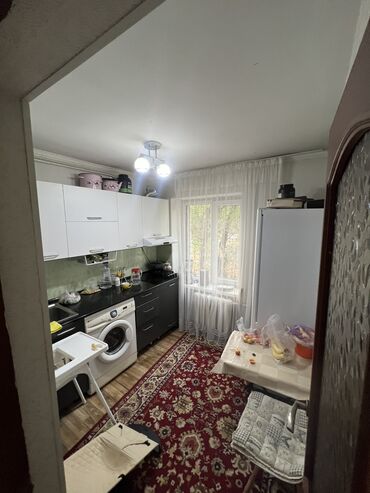 снять квартиру без риэлтора: 2 комнаты, 42 м², Хрущевка, 1 этаж, Косметический ремонт
