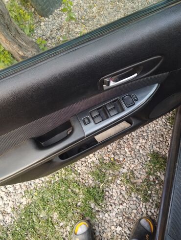 Mazda: Mazda 6: 2005 г., 2 л, Механика, Бензин, Седан — 7