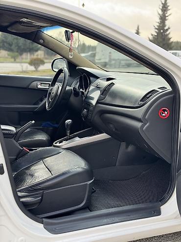 Kia: Kia Cerato: 2 l | 2010 il Sedan — 10