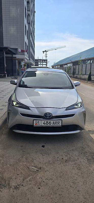 es гибрид: Toyota Prius: 2019 г., 1.8 л, Гибрид, Лифтбек — 1