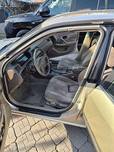 Транспорт: Toyota Camry: 1997 г., 2.2 л, Автомат, Бензин, Седан — 6