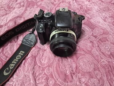 фотоаппарат nikon d80: Продаю фотоаппарат Canon 600d