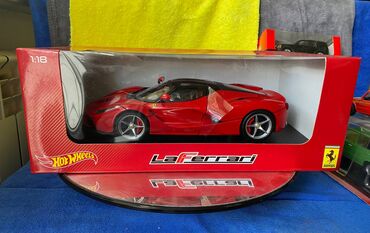 Avtomobil modelləri: Коллекционная модель Ferrari LaFerrari rosso red 2013 Hot Wheels