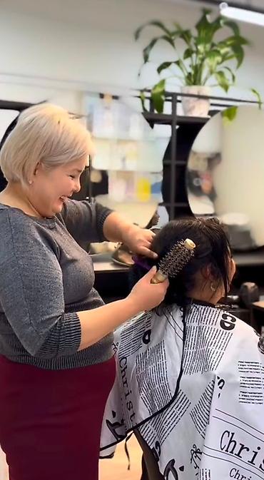 Парикмахеры: Нужна точка для приёма клиентов без аренды на месяц? Если нет — 1