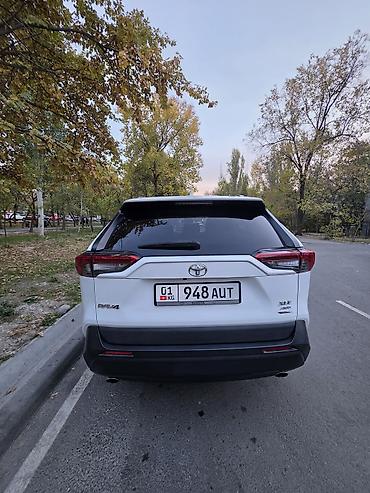outback 2019: Toyota RAV4: 2021 г., Бензин, Кроссовер — 3