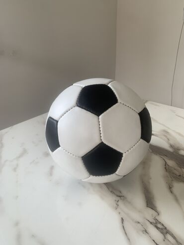 Другое для спорта и отдыха: Футбольные мячи из натуральной кожи. Успейте приобрести!!! По