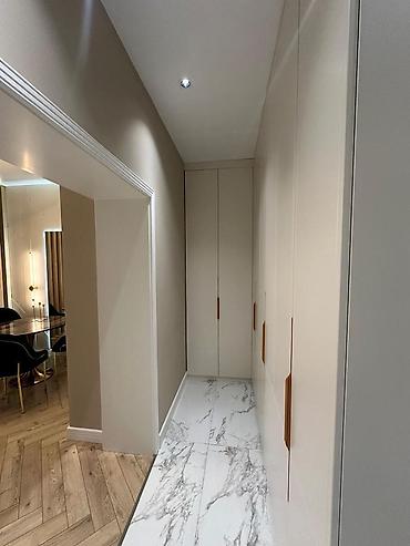 Kirayə mənzillər: İcarəyə verilir 2 otaqlı yeni tikili 72 m², Şah İsmayıl Xətai m — 10