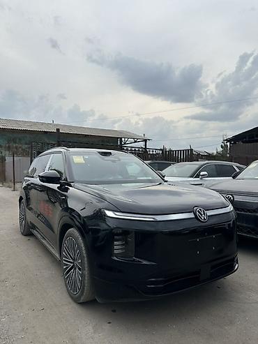 byd e9 2025: Volkswagen : 2026 г., 1.5 л, Электромобиль, Кроссовер — 1