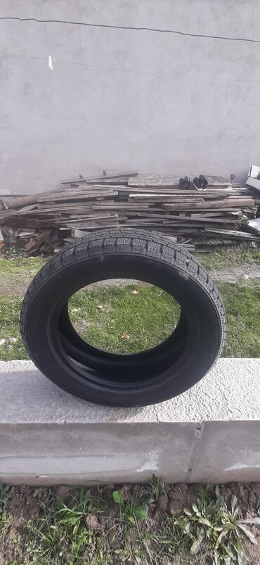 шыны 215 55 17: Кышкы 215/55R17. дөңгөлөктөр сатылат. Абалы эң жакшы. 4 пара баасы