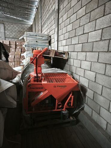 Выравнивающая штукатурка: Продается гипсовый штукатурочный аппарат. Производство Турция. Не разу — 9