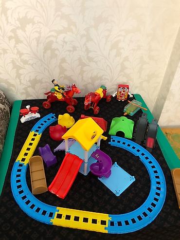 oyuncag at: Uşaq oyuncaqları dəsti - Rəngli plastik oyun dəsti: mavi-sarı dairəvi — 3