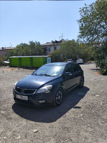 купить авто в кредит без первоначального взноса: Kia Ceed: 2010 г., 1.6 л, Автомат, Бензин, Хэтчбэк