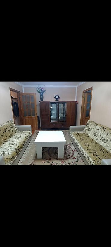 Qonaq otağı dəstləri: Divan — 1