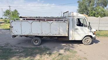 w210 2 2: Грузовик, Mercedes-Benz, Стандарт, 3 т, Б/у — 2