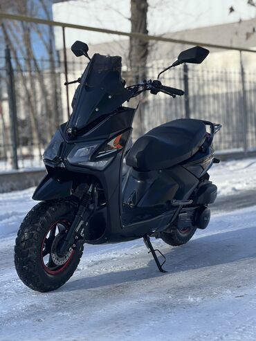 Скутеры: Скутер Yamaha, 150 куб. см, Бензин, Б/у