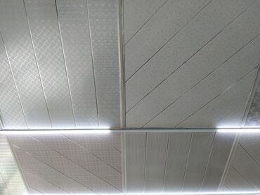 dam örtükleri: Asma tavan panelləri və LED işıqlandırma sistemi - Material: Yüngül