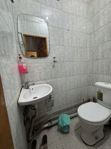 Продажа квартир: 4 комнаты, 79 м², 105 серия, 2 этаж, Старый ремонт — 15