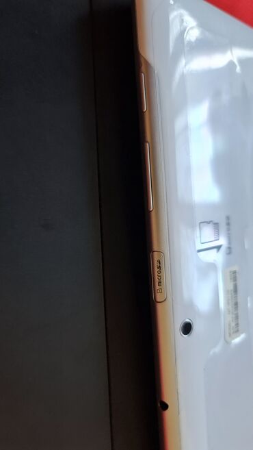 Tableti: Tablet kao nov sve radi fabricka tastatura,orginal, kao nov bez mane — 4
