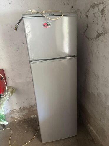 Mikrodalğalı sobalar: İşlənmiş 2 qapılı Soyuducu Satılır, rəng - Ağ, Dolab içi