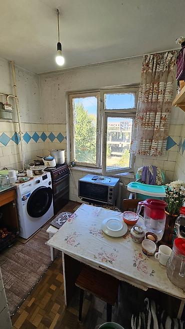 3 комнаты, 60 м², Ата-Тюрк парк 104 серия, 3 этаж, Старый ремонт