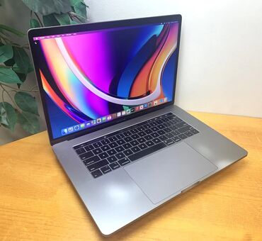 macbook pro 15 2018: Ноутбук, Apple, 16 ГБ ОЗУ, Intel Core i7, 15.4 ", Б/у, Для работы, учебы, память SSD