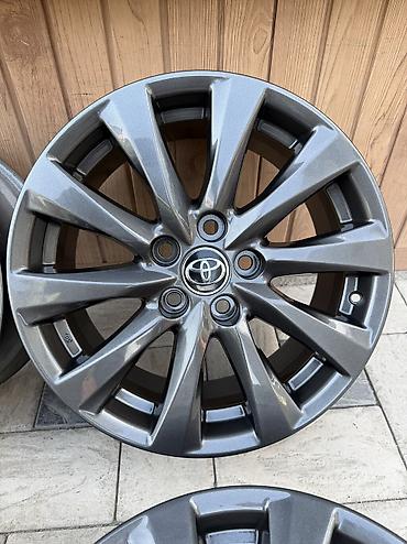диски тойота камри: Литые Диски R 17 Toyota, Комплект, отверстий - 5, Б/у — 3