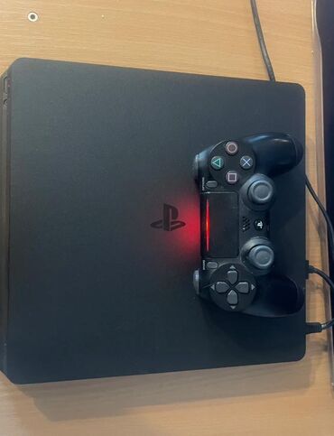 playstation 4 linux: Продается PS4 Slim на 500гб не прошитый в отличном состоянии + 4 игры
